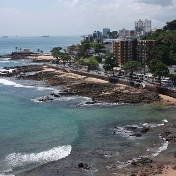 Vereador propõe que 30% das concessões comerciais na Orla de Salvador sejam destinadas a empreendedores negros