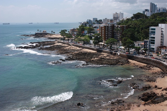 Vereador propõe que 30% das concessões comerciais na Orla de Salvador sejam destinadas a empreendedores negros