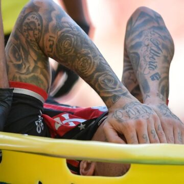 Cebolinha tem lesão confirmada no quadril e vira desfalque no Flamengo