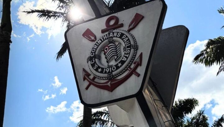 Consultoria sugere recuperação judicial ao Corinthians, expõe divída bilionária e contratos lesivos