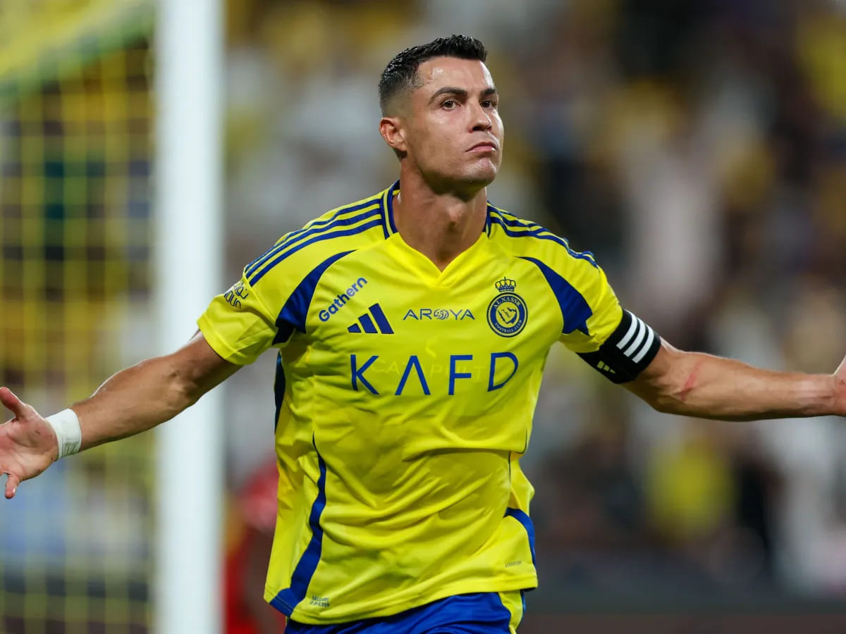 CR7 vira o primeiro jogador bilionário do futebol; saiba quanto vale o patrimônio do astro portugês