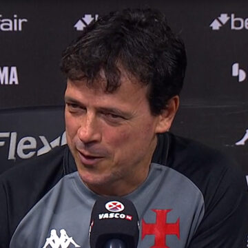 Diniz mira Libertadores após virada do Vasco sobre o Vitória e pede atenção para não “relaxar”