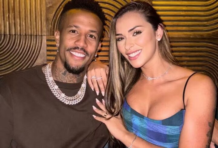 Tainá Castro se descuida e deixa vazar parte íntima de Éder Militão em vídeo