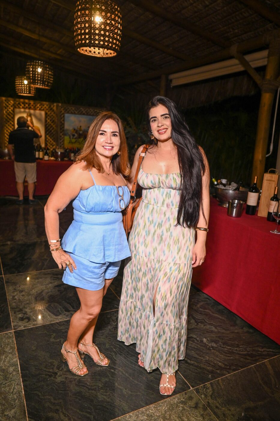 Sílvia Andrade e Suelen Wendler