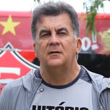 Fábio Mota detona árbitro: ‘Irresponsável, que prejudicou o Vitória’. Clube vai representar na CBF