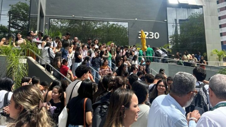Princípio de incêndio causa pânico em faculdade de Medicina em Salvador
