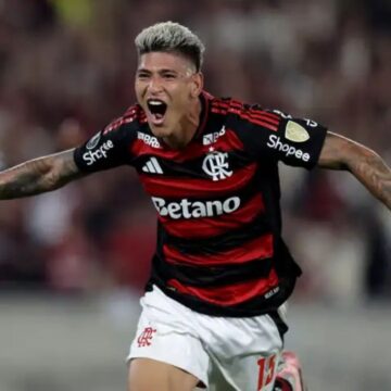 Flamengo vence Racing no fim e leva vantagem para decidir na Argentina; veja melhores momentos