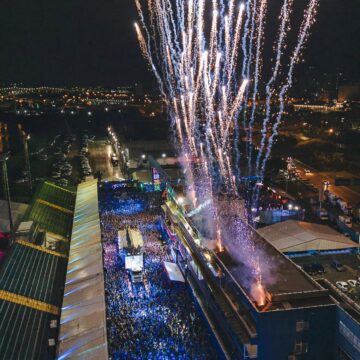 Ivete, Bell Marques e Durval Lelys agitam três noites de axé em Florianópolis; veja outras atrações Ivete, Bell Marques e Durval Lelys agitam três noites de axé em Florianópolis; veja outras atrações