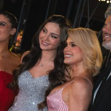 Festa de 15 anos da filha de Flávia Alessandra tem decoração luxuosa, bolo de 6 andares e dois looks deslumbrantes; veja fotos