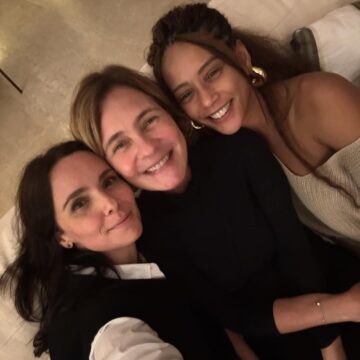 Débora Falabella, Taís Araujo e Adriana Esteves movimentam a web em encontro especial: “Amor e aquela fofoca” Débora Falabella, Taís Araujo e Adriana Esteves movimentam a web em encontro especial: “Amor e aquela fofoca”