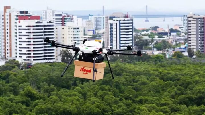 iFood retoma entregas por drones no Brasil em parceria com empresa de tecnologia aérea