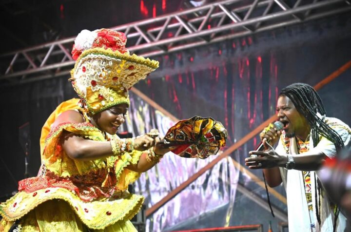 Ilê Aiyê apresenta tema do Carnaval 2026 durante show no Pelourinho