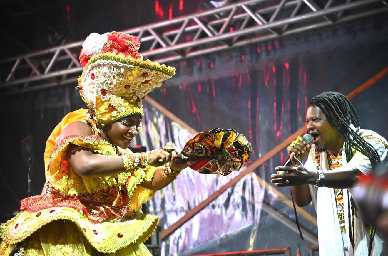 Ilê Aiyê apresenta tema do Carnaval 2026 durante show no Pelourinho