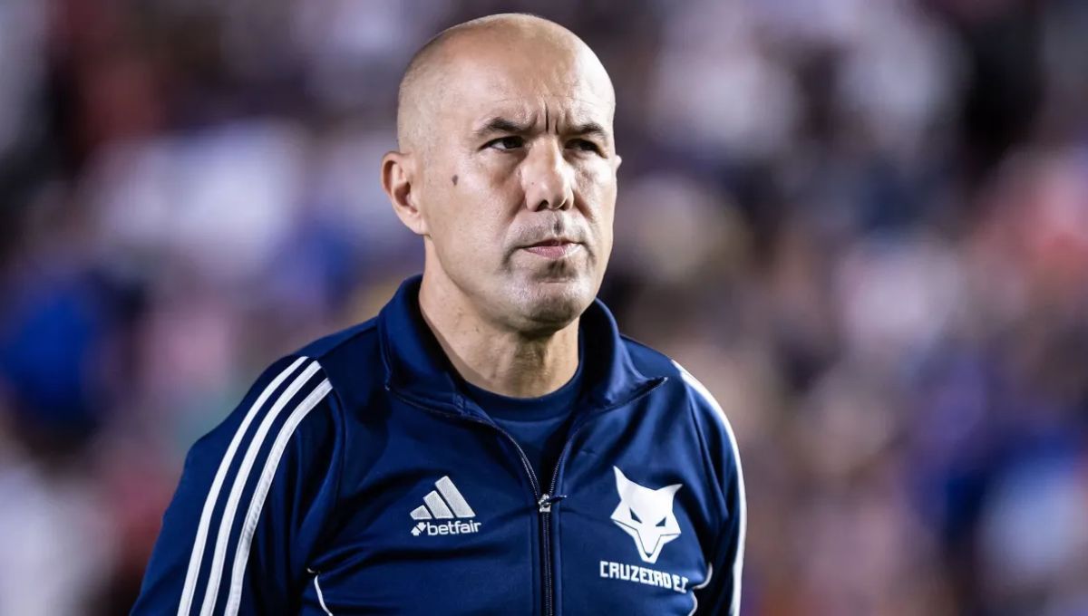 ‘Penso se vale a pena continuar’; Jardim se diz frustrado e critica arbitragem após empate do Cruzeiro ‘Penso se vale a pena continuar’; Jardim se diz frustrado e critica arbitragem após empate do Cruzeiro
