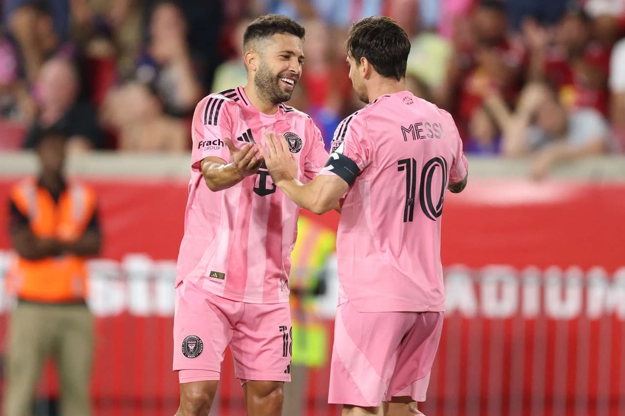 Jordi Alba anuncia data da aposentadoria em post nas redes socias; confira