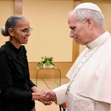 Marina Silva encontra Papa Leão XIV e discursa em conferência no Vaticano