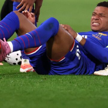 Mbappé é cortado da França após lesão contra o Azerbaijão