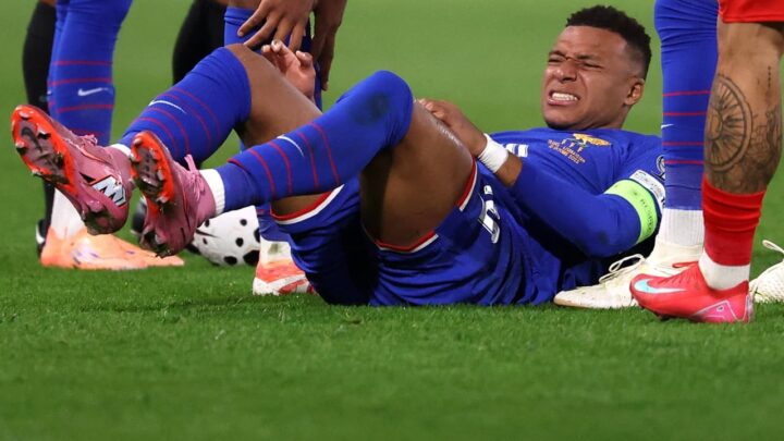 Mbappé é cortado da França após lesão contra o Azerbaijão