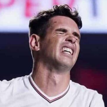 Oscar sofre nova lesão em treino e volta a desfalcar o São Paulo