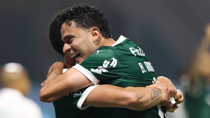 Palmeiras goleia, se isola na liderança e chega a 70% de chance de título; veja lances