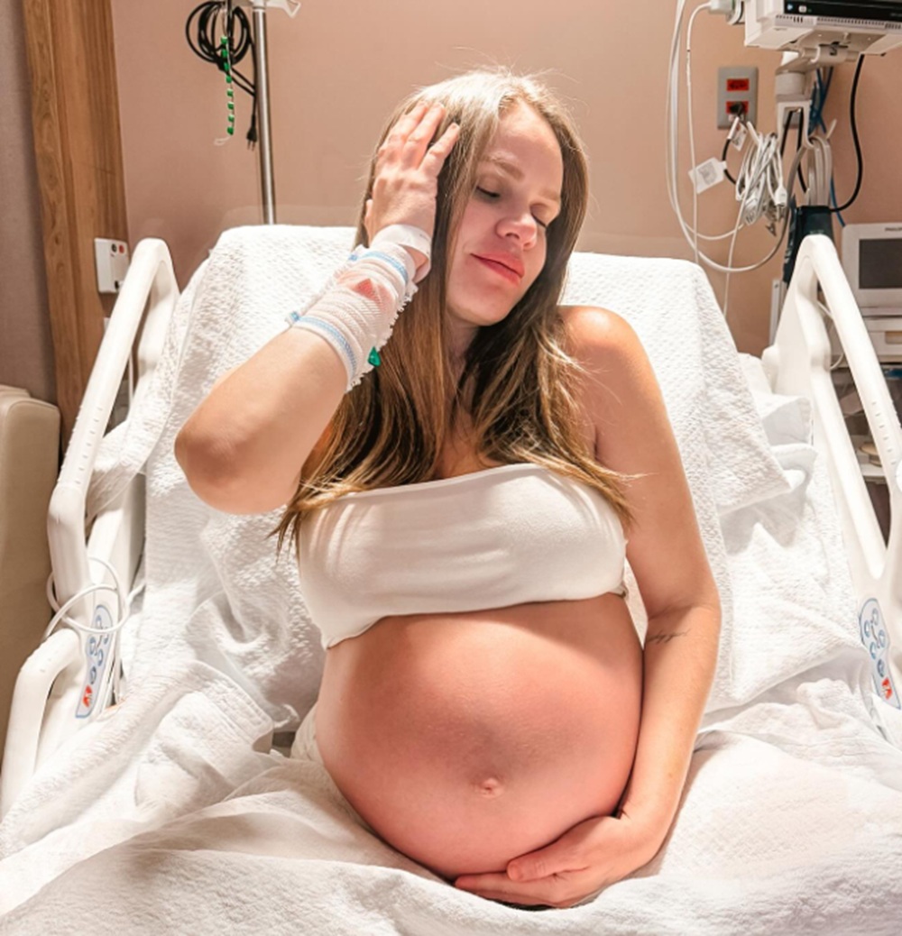 Nascem os filhos gêmeos da ex-BBB Paulinha Leitte; um dos bebês está na semi-intensiva