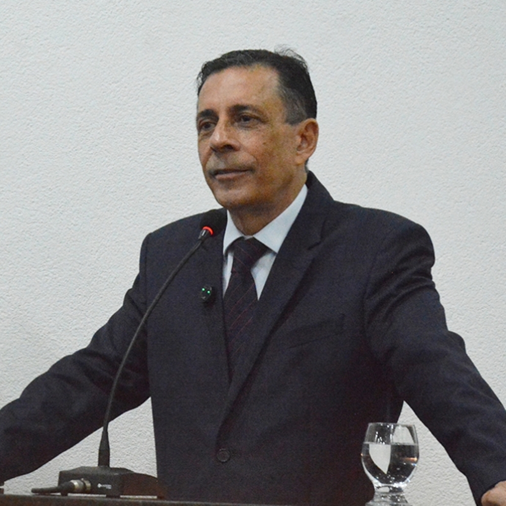 Secretário pede demissão após polêmica sobre lista de pessoas com HIV de Feira de Santana Secretário pede demissão após polêmica sobre lista de pessoas com HIV de Feira de Santana