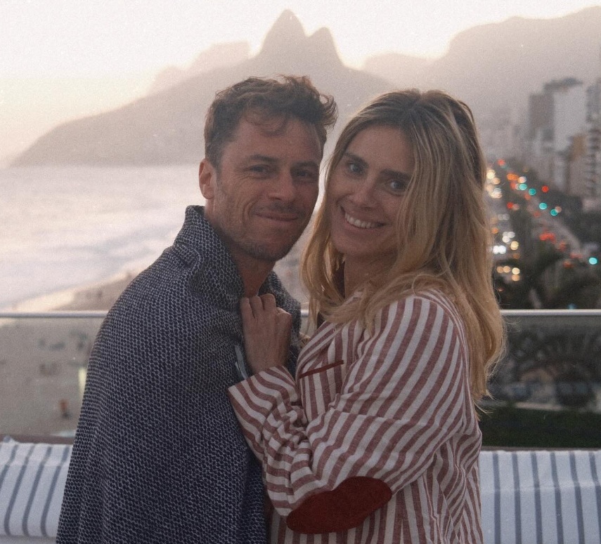 Carolina Dieckmmann se declara ao marido em aniversário: ‘Meu sorriso preferido’