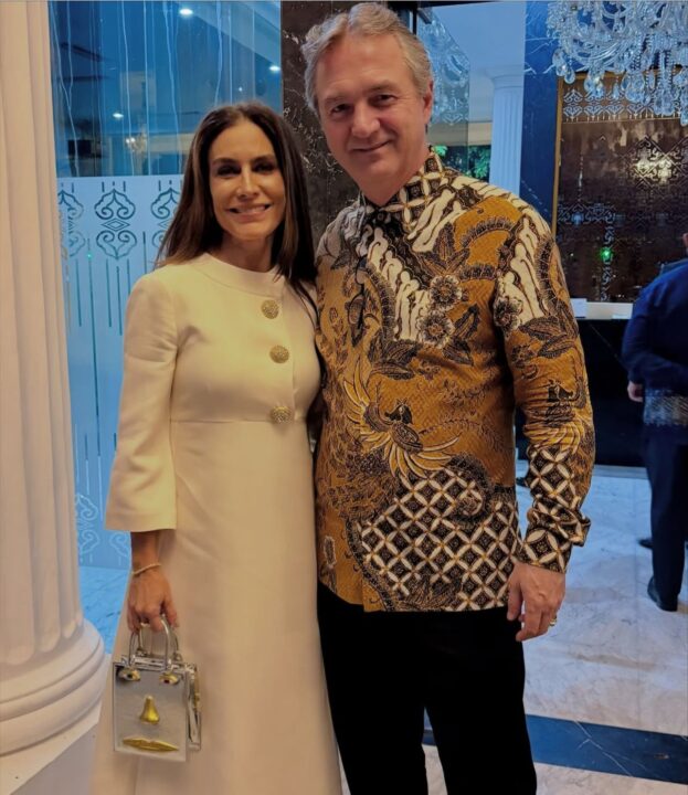 Ticiana Villas Boas e Joesley Batista participam de evento na Indonésia Ticiana Villas Boas e Joesley Batista participam de evento na Indonésia
