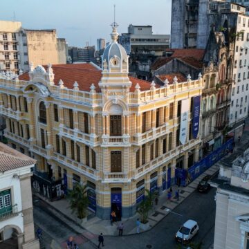 Palacete Tirachapéu realiza jantar beneficente com leilão de arte em prol do Instituto de Cegos da Bahia
