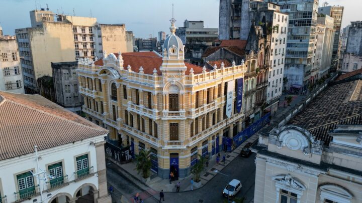 Palacete Tirachapéu realiza jantar beneficente com leilão de arte em prol do Instituto de Cegos da Bahia