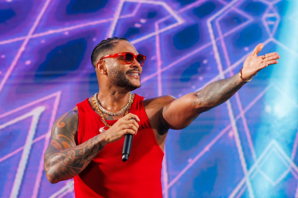 Tony Salles é confirmado como atração das Muquiranas no Carnaval de 2026 Tony Salles é confirmado como atração das Muquiranas no Carnaval de 2026