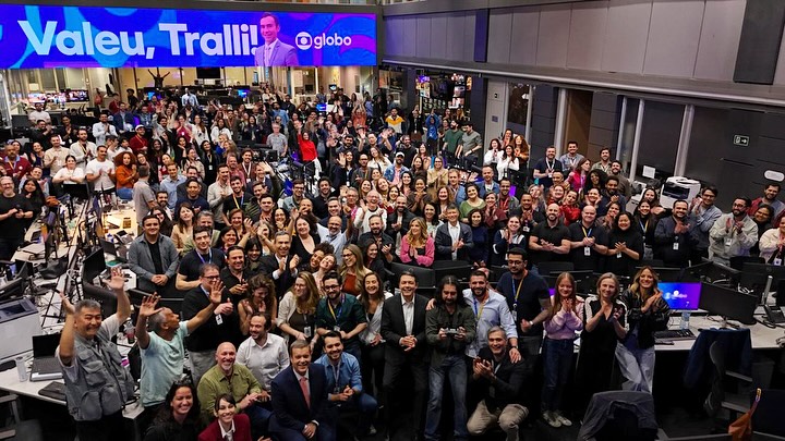 César Tralli faz homenagem a colegas de redação após sair do Jornal Hoje César Tralli faz homenagem a colegas de redação após sair do Jornal Hoje