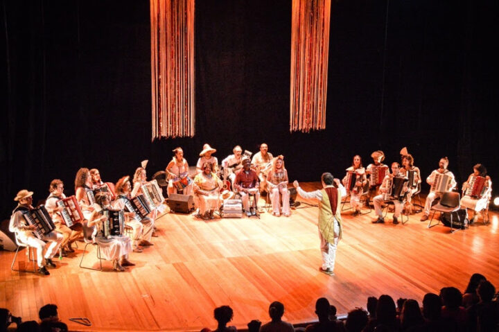 Celebrando o Dia das Crianças, espetáculo ‘Sertãozinho” desembarca pela primeira vez em Salvador