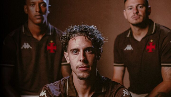 Terceira camisa do Vasco celebra “Campeão de Terra e Mar”; confira imagens