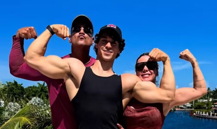 Victor Alexandre fala sobre criação dos pais Carla Perez e Xanddy e trajetória como personal trainer nos EUA