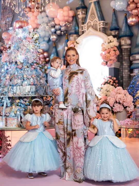 Virgínia Fonseca celebra aniversário de 3 anos da filha Maria Flor com festa inspirada em Cinderela; veja fotos