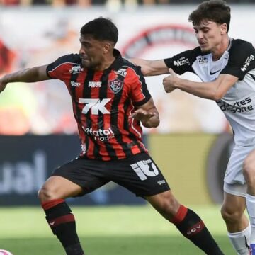 Vitória perde do Corinthians no Barradão e segue no Z-4; veja lances Vitória perde do Corinthians no Barradão e segue no Z-4; veja lances