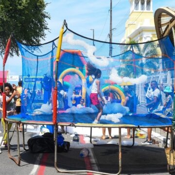 Salvador celebra Dia das Crianças com evento gratuito e ruas lotadas no Comércio