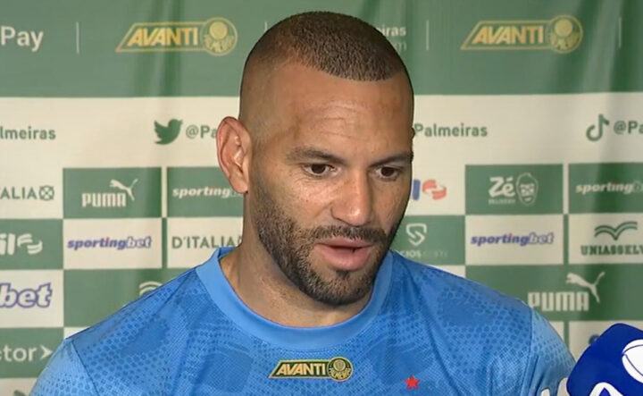 Weverton reage a Ceni e chama gramado do Bahia de “falta de respeito”; veja vídeo