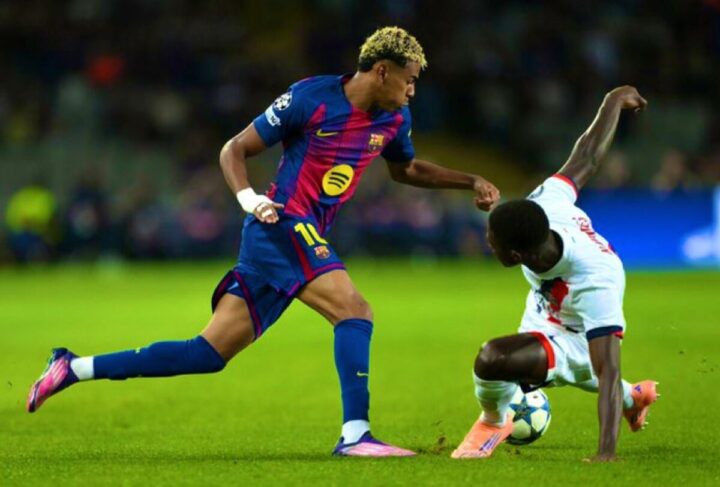 Incrível! Yamal arranca do próprio campo, dribla meio PSG, e Barça quase marca golaço; confira vídeo