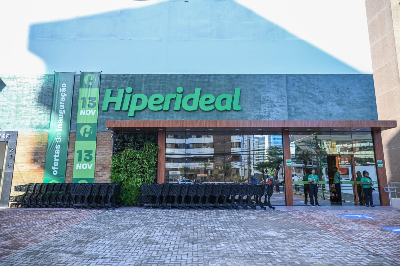 Hiperideal Alphaville