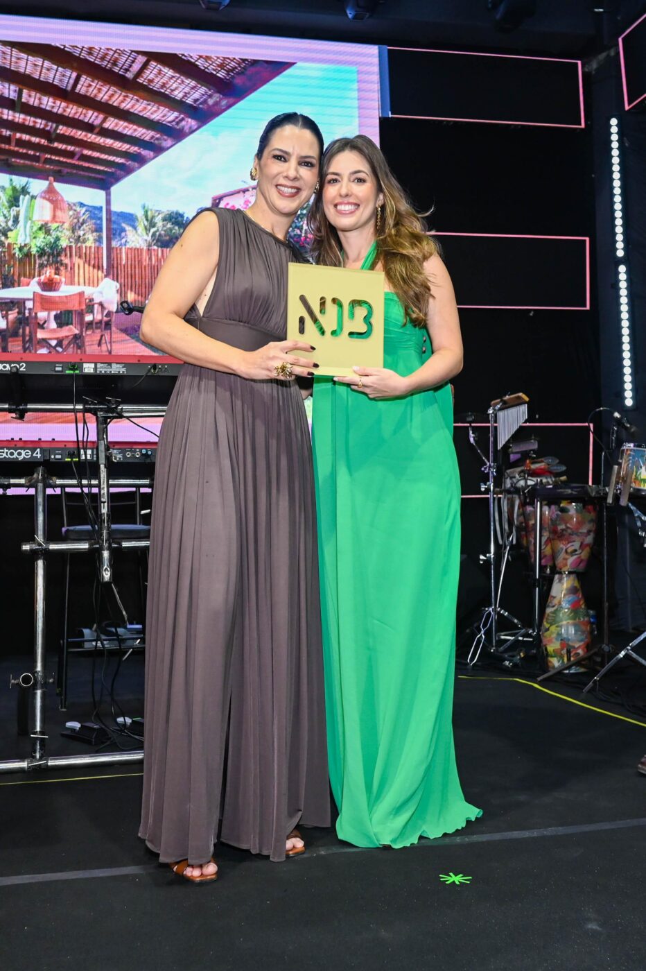 Viviane Rezende e Débora Sampaio