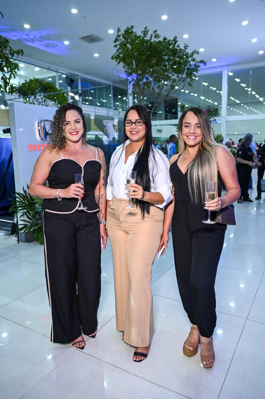 Bianca Reis, Loide Monteiro e Beatriz Souza