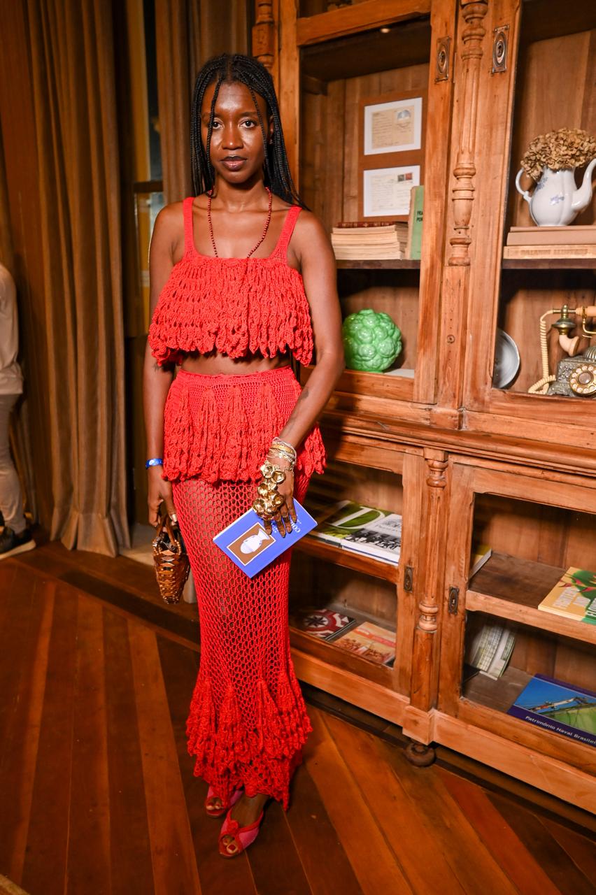 Loo Nascimento (Neyzona)