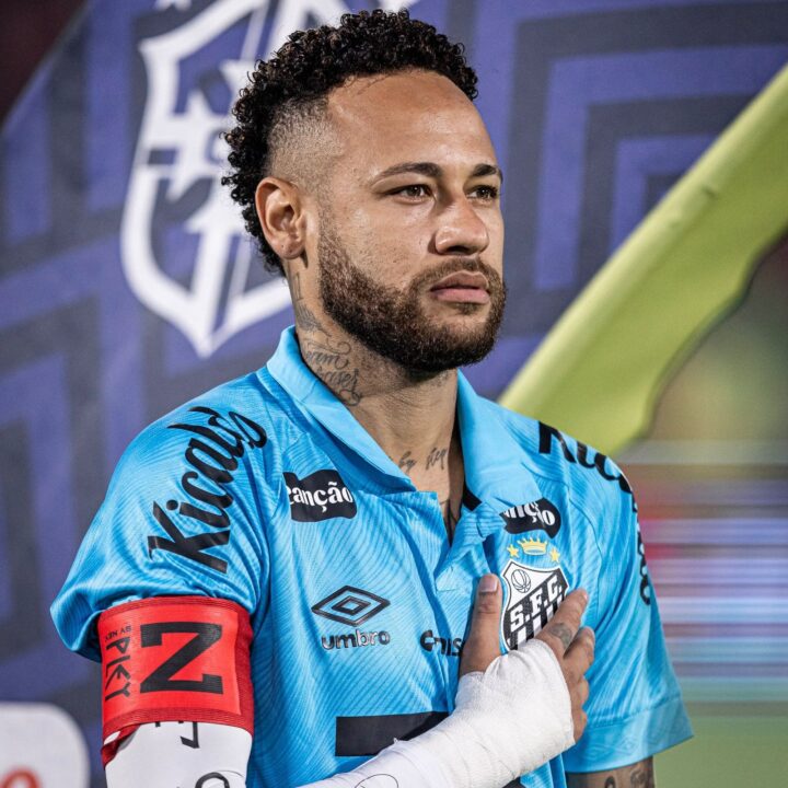 Comportamento ‘reclamão’ de Neymar gera incômodo no Santos