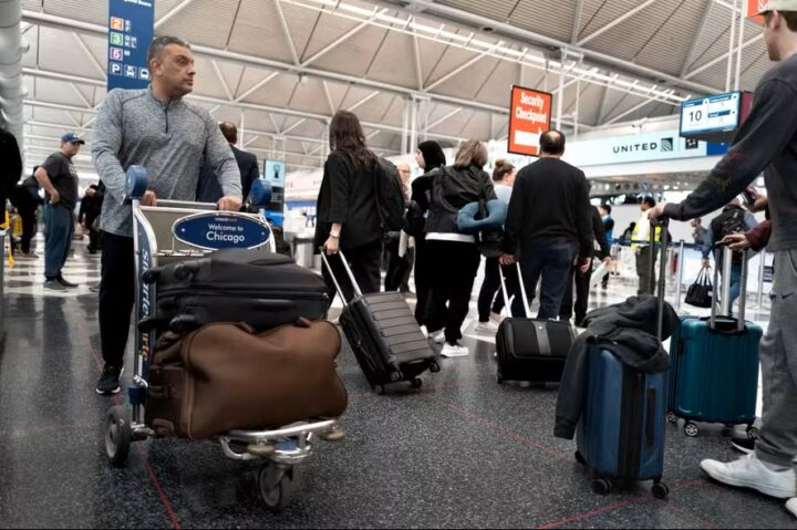 Shutdown nos EUA pode fechar parte do espaço aéreo e causar caos no sistema