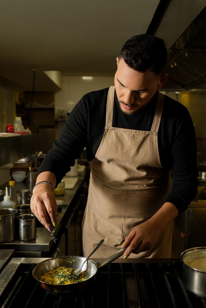 “Sabores de Fim de Ano”: chef Cadu Moura lança e-book com menu natalino