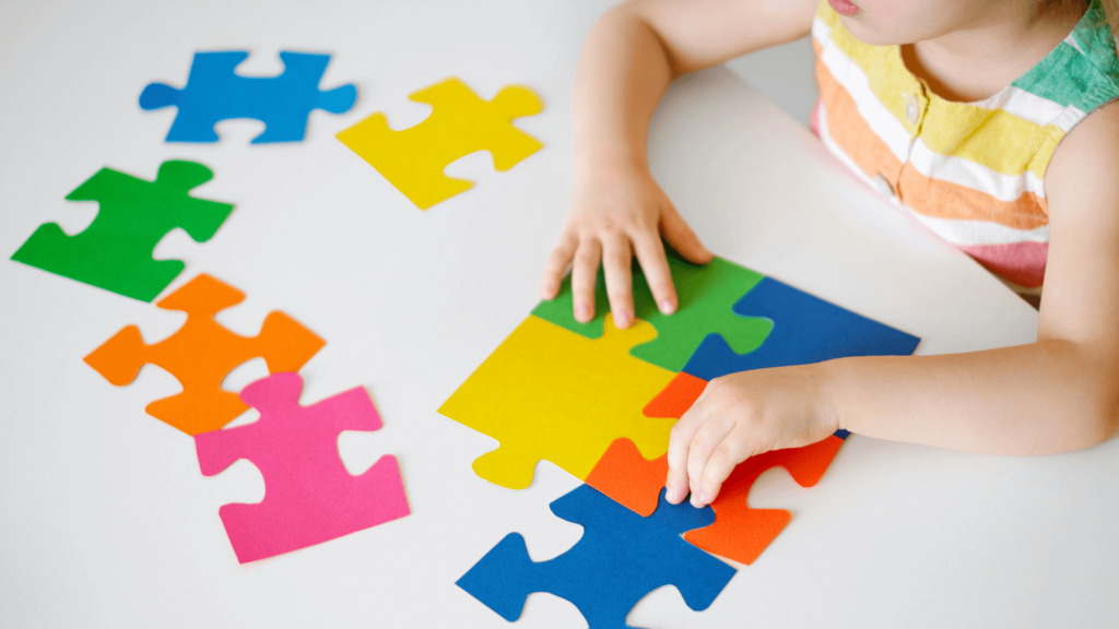 Lei que garante prioridade de matrícula para alunos com TEA é sancionada em Salvador