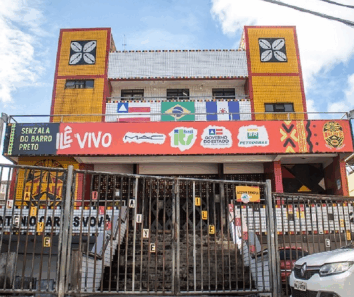 Curuzu recebe mutirão com serviços de saúde, cidadania e negociação de débitos na sede do Ilê Aiyê