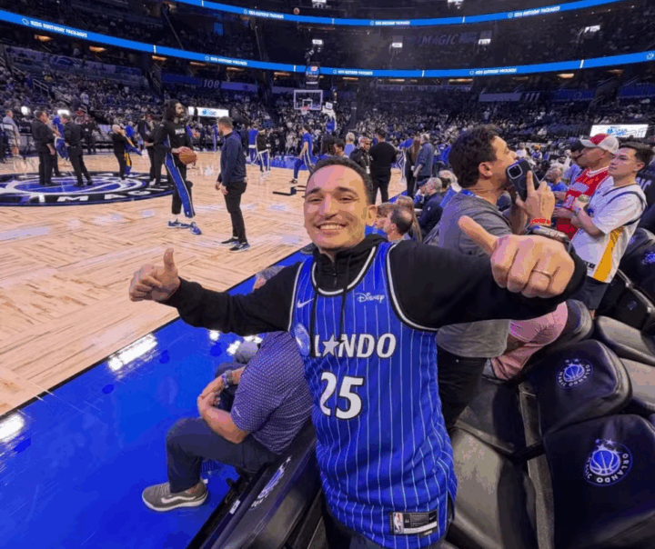 João Gomes realiza sonho antigo ao acompanhar jogo da NBA na primeira fila
